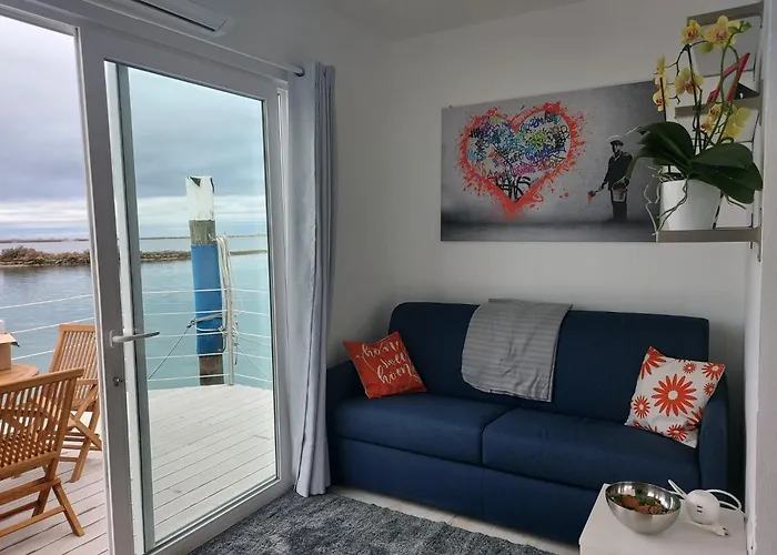 Grado Floating Resort